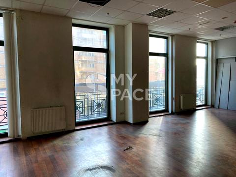 коммерческая по адресу Велика Васильківська, 5