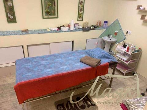 комерційна за адресою Повітряних Сил просп. (Повітрофлотський), 52