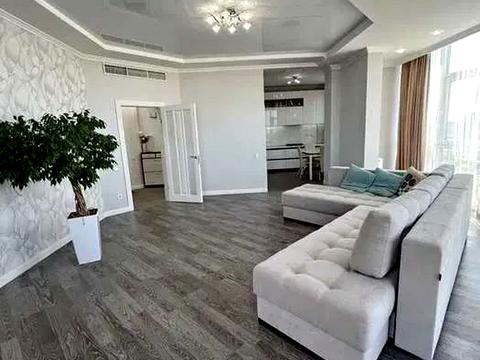 квартира за адресою Олексія Вадатурського вул. (Маршала Малиновського), 18б