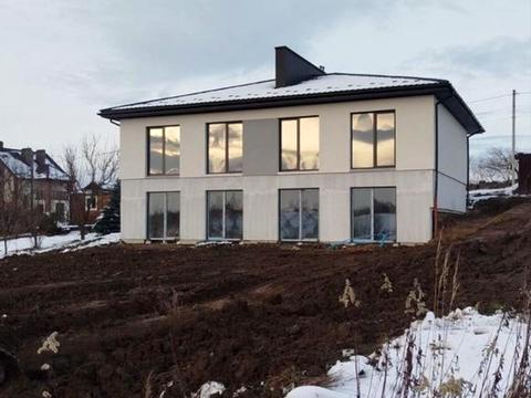 дом по адресу Центральна