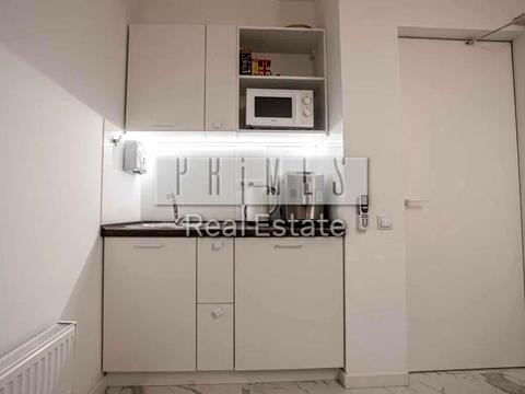 комерційна за адресою Голосіївський просп. (40-річчя Жовтня), 95-А