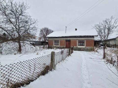 участок по адресу с. Навария, Львівська, 100