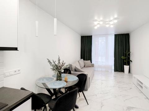 квартира по адресу Олександра Олеся ул., 8/17