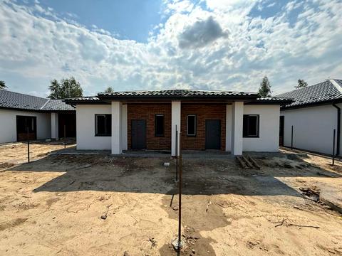 будинок за адресою успішна