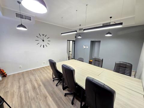 комерційна за адресою Львів, Героїв УПА вул., 73