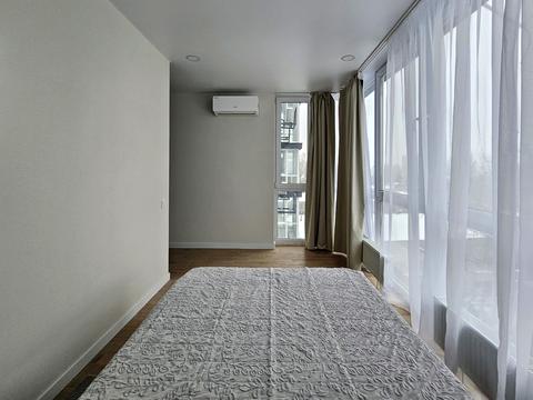 квартира за адресою Олега Мудрака вул. (Генерала Наумова), 1-Б