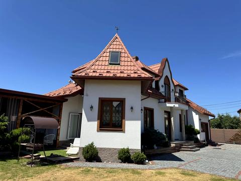 будинок за адресою Андрея Шептицького вул.