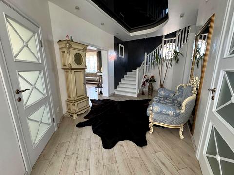 будинок за адресою Андрея Шептицького вул.