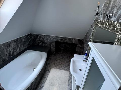 будинок за адресою Андрея Шептицького вул.