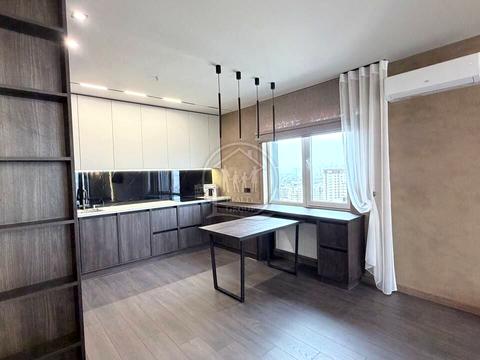 квартира за адресою Літературна вул., 10-Б