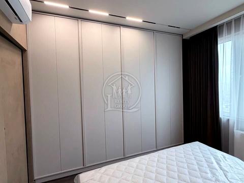 квартира за адресою Літературна вул., 10-Б