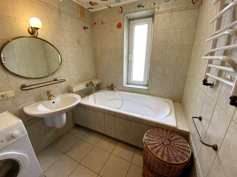 квартира за адресою Тарасівська вул., 20