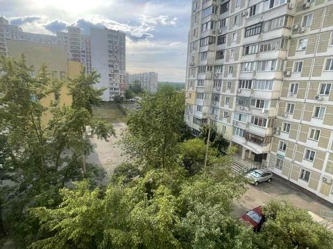 квартира за адресою Київ, Прирічна вул., 37