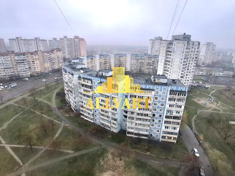 квартира за адресою Каштанова вул., 4