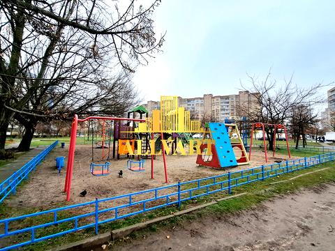 квартира за адресою Каштанова вул., 4