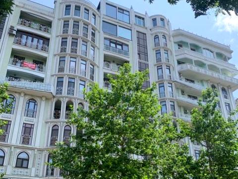 коммерческая по адресу Военный спуск, 5/1