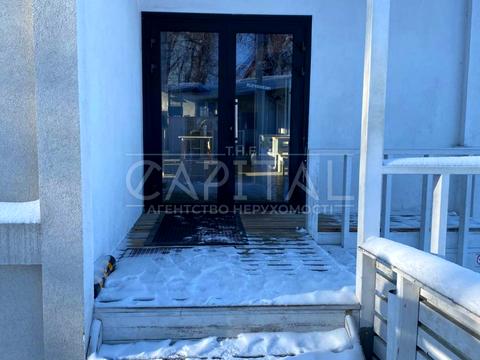 коммерческая по адресу пр-т Степана Бандери, 1