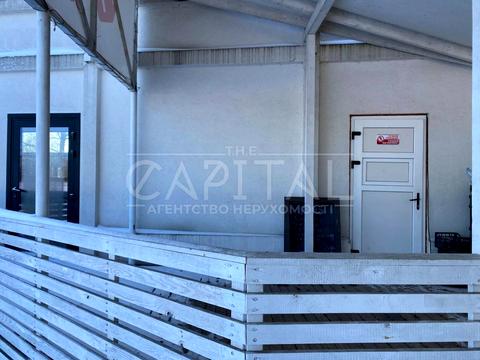 коммерческая по адресу пр-т Степана Бандери, 1