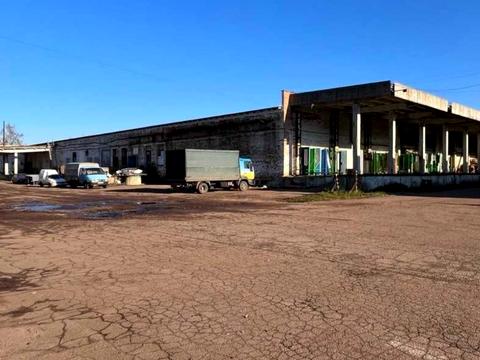 комерційна за адресою Квітнева вул., 17