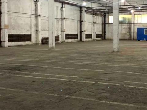 комерційна за адресою Квітнева вул., 17