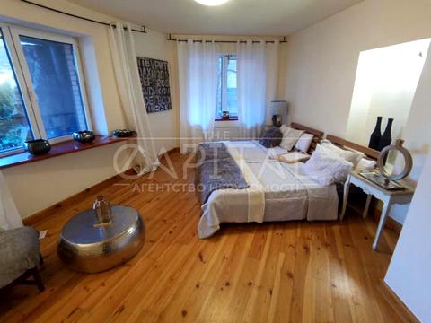 будинок за адресою Анатолія Солов'яненка вул.