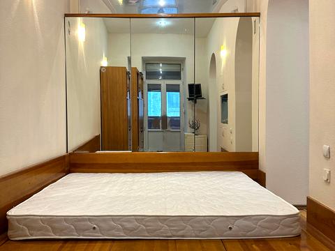 квартира за адресою Київ, Десятинна вул., 13