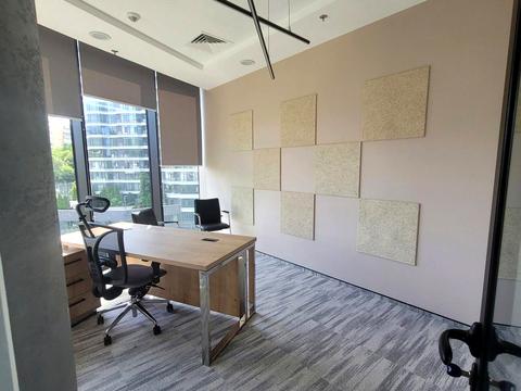 комерційна за адресою Болсуновська вул. (Сергія Струтинського), 13-15