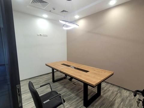 комерційна за адресою Болсуновська вул. (Сергія Струтинського), 13-15