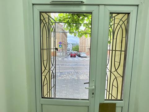 комерційна за адресою Замарстинівська вул. (), 5