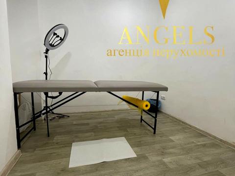 комерційна за адресою В'ячеслава Чорновола вул., 5/3