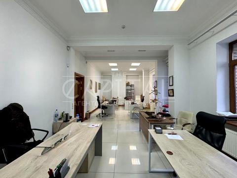 коммерческая по адресу Жилянская ул., 83/53