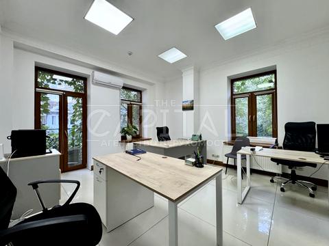 коммерческая по адресу Жилянская ул., 83/53