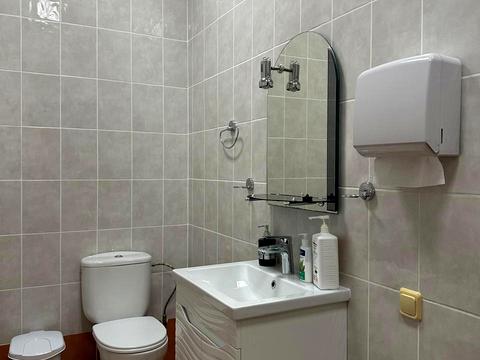 комерційна за адресою Успенська вул. (Чичерина), 26