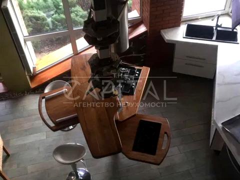 будинок за адресою Анатолія Солов'яненка вул., 100