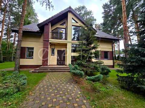 будинок за адресою Набережна вул., 20