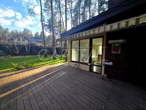 будинок за адресою Набережна вул., 20