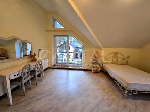 будинок за адресою Набережна вул., 20