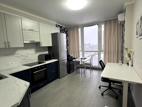 квартира за адресою Ревуцького вул., 40-В