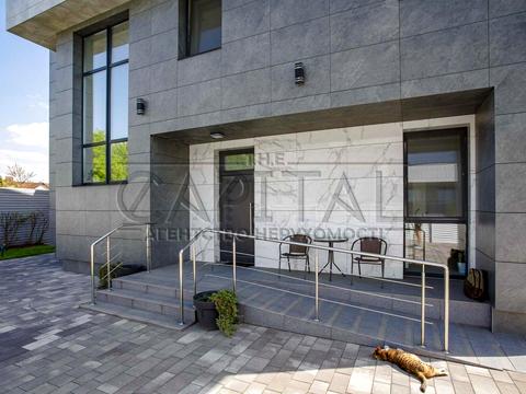 будинок за адресою весняна