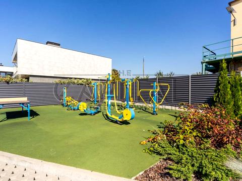 будинок за адресою весняна