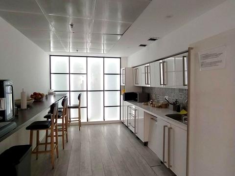 коммерческая по адресу Богдана Хмельницкого ул., 19-21