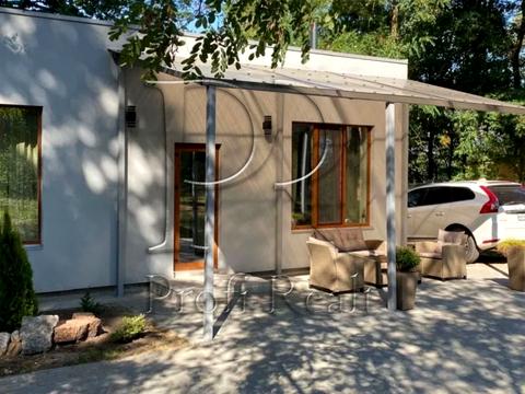 будинок за адресою Сонячна вул.