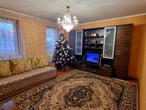 будинок за адресою Вереснева пл.