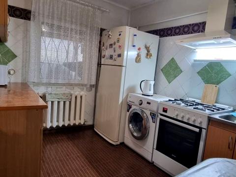 будинок за адресою Вереснева пл.