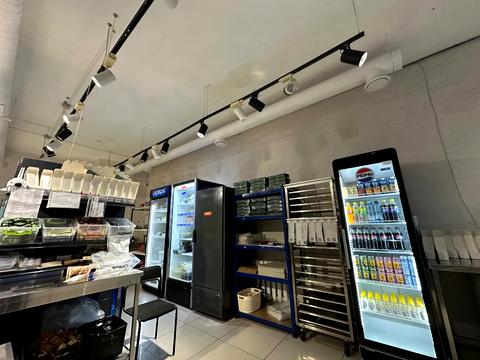 комерційна за адресою Науки просп. (Гагаріна), 90