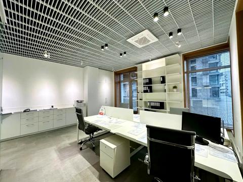 комерційна за адресою Набережна Перемоги вул., 112-Д