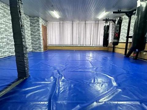 комерційна за адресою Щепкіна вул., 10 Б