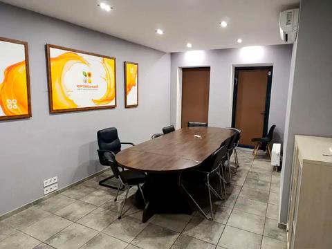 комерційна за адресою Старокозацька вул. (Комсомольська), 4