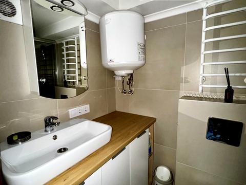 квартира за адресою Машинобудівна вул., 41