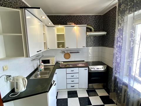 квартира за адресою Ревуцького вул., 7-А